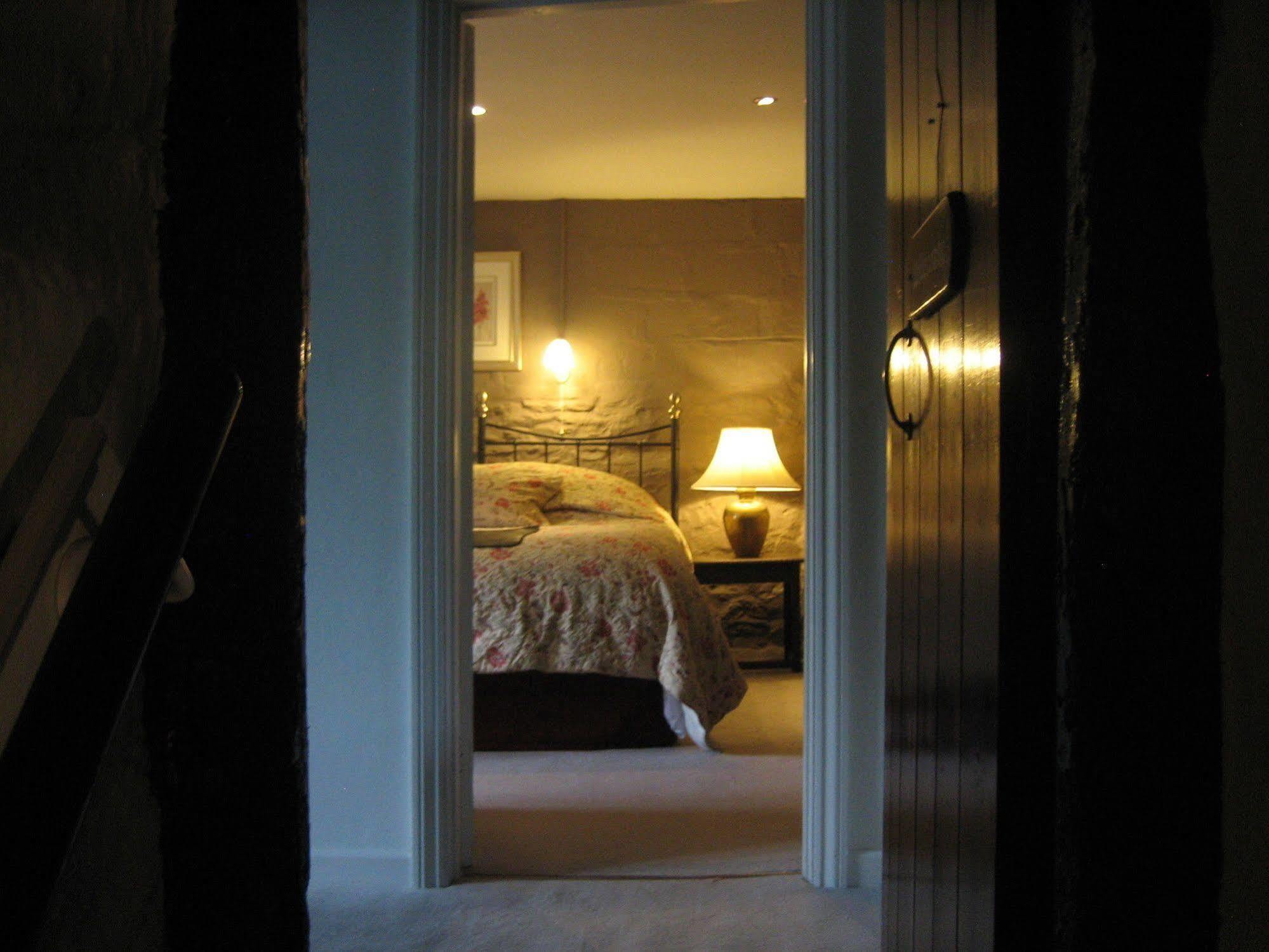 The Oxenham Arms Hotel Devon South Zeal Exteriör bild